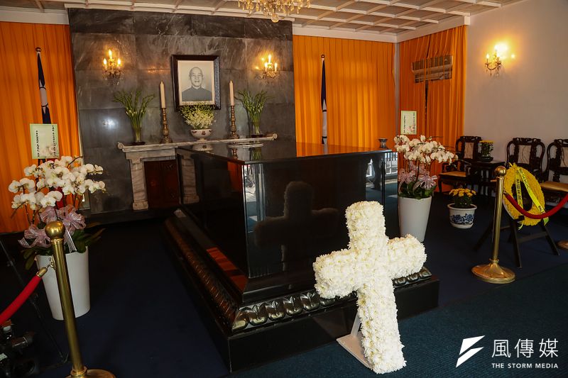 針對兩蔣陵寢後續處置,總統府日前回應,「以尊重家屬意願為前提審酌處置」。圖為已故總統蔣中正大溪慈湖陵寢。(資料照,顏麟宇攝)