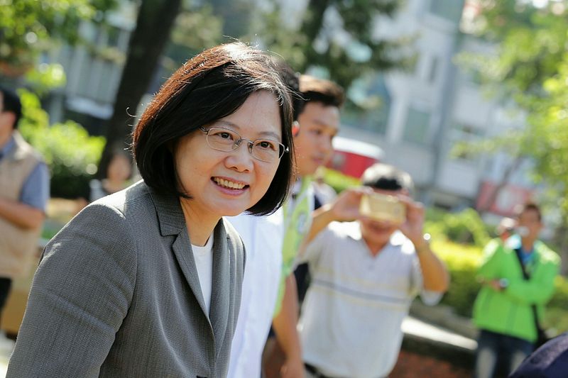 蔡英文2016年剛當選總統不久、還沒正式就職,就已經開始面對日本對於開放福島食品的要求。(資料照,總統府提供)