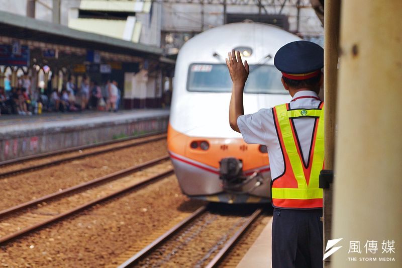 台鐵太魯閣號出軌事故帶走50條人命,台鐵工安議題再度成為關注焦點,連帶讓台鐵「公司化」聲浪再次響起。示意圖,與新聞個案無關。(資料照,盧逸峰攝)