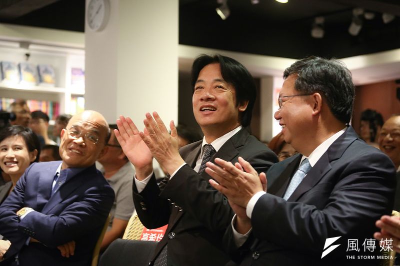 同屬新系的副總統賴清德(右二)、桃園市長鄭文燦(右一)都對2024年總統大選提前部署。(資料照,陳品佑攝)