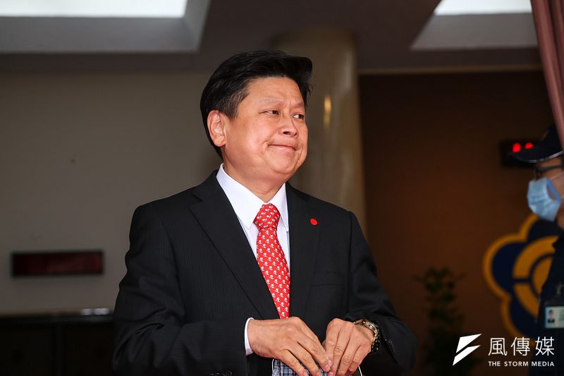 立委傅崐萁風光回復國民黨籍之後,被黨主席朱立倫賦與重任,卻也引發國民黨內訌。(顏麟宇攝)