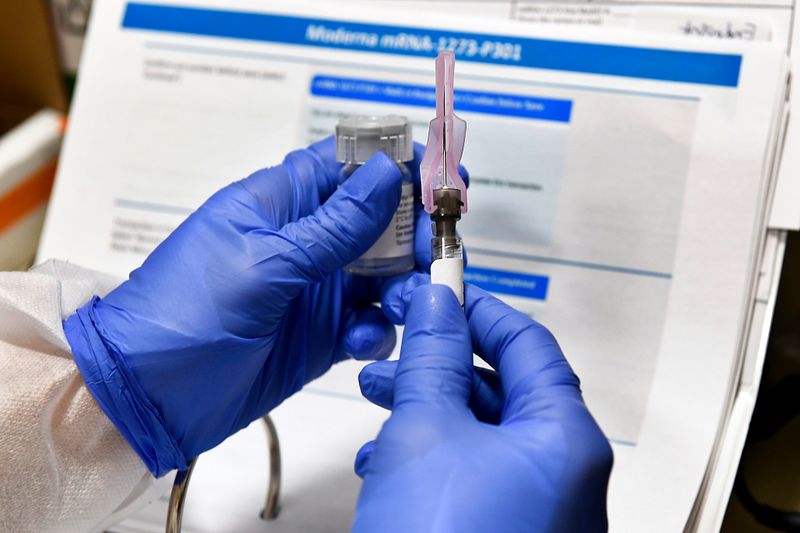 2020年11月16日,美國生技公司莫德納(Moderna)研發的新冠肺炎疫苗「mRNA-1273」傳出佳音。(資料照,美聯社)