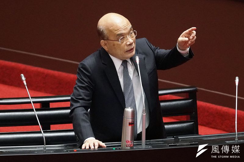 行政院長蘇貞昌稱屏東肉品公司「信功」很支持開放美豬政策,卻被信功隨即貼出聲明否認。(盧逸峰攝)