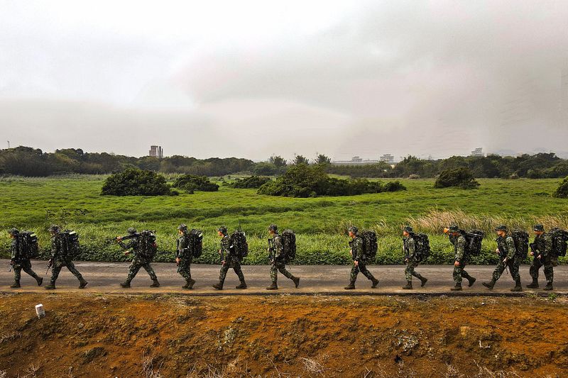 「宣傳亮點」特戰行軍突在關渡消失 邱國正成蔡政府軍方文宣戰手煞車?-新新聞