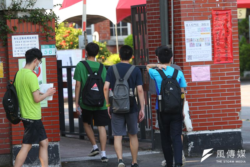 日前爆發多所高中學生學習歷程檔案遺失風暴,該事件也讓國內教育體系數位轉型的窘況浮上檯面。示意圖,與新聞個案無關。(資料照,顏麟宇攝)