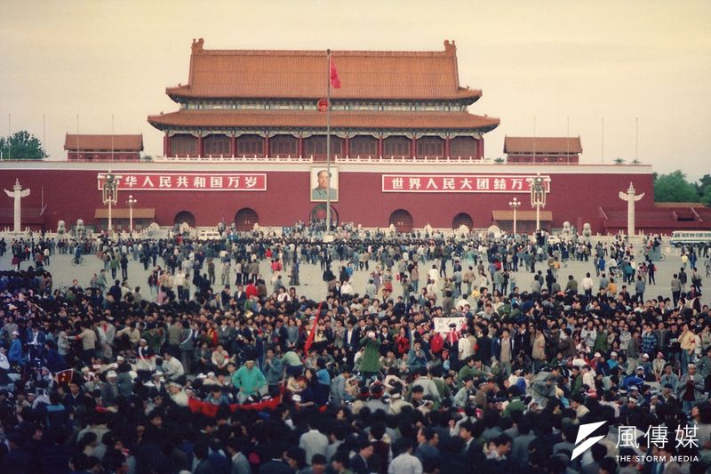 歷史新新聞.六四》1989年北京現場直擊:天安門屠殺前的學運,在胡耀邦喪禮時來到高潮-新新聞