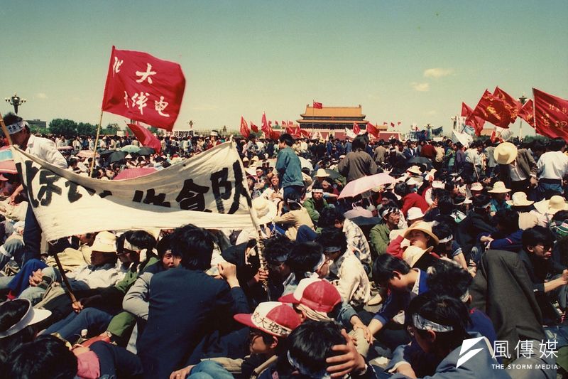 六四天安門事件的爆發,讓許多外資撤離中國。圖為六四天安門事件前夕天安門廣場狀況。(新新聞資料照)