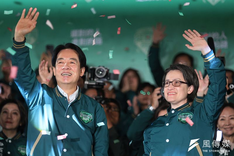 分析總統賴清德(左)在大選中的政治獻金,可發現在綠營政治人物金援名單中,不乏目前公務體系與國營事業官派董事。(資料照,柯承惠攝)
