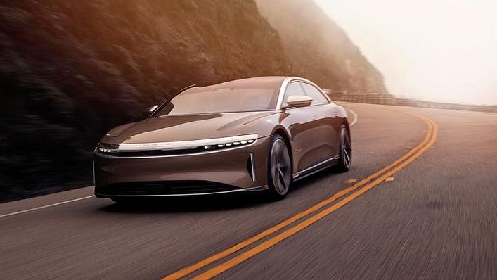特斯拉競爭對手-電動車新創 Lucid 開始進行交車(圖/取自Lucid官網)