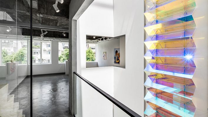 《V|Chapter 1》在LIGHTWELL展出(圖/取自LIGHTWELL臉書)