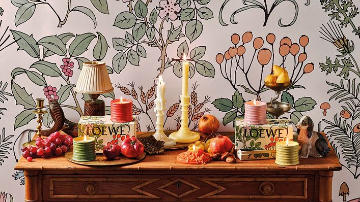 香氛蠟燭的馥郁氣息,為生活熏陶出放鬆舒壓的儀式感(圖/取自LOEWE官網)