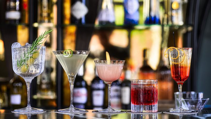 靈感未必要燒腦,喝酒也行!作家熱愛9款調酒+老饕指南,用一點浪漫激發完美想像(圖 /  M.S. Meeuwesen @Unsplash)