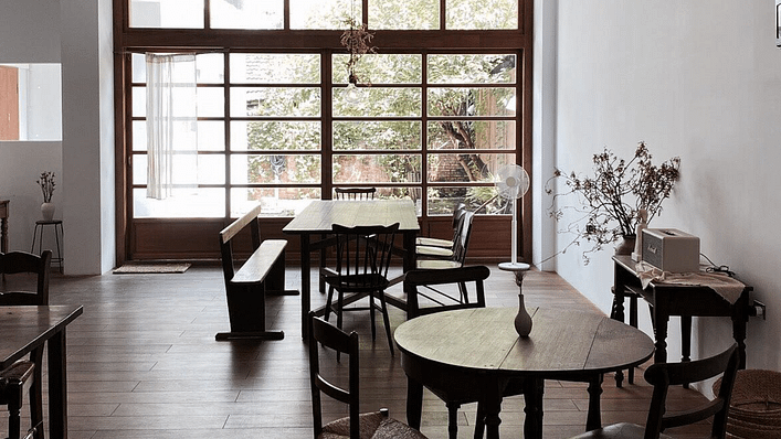 嘉義近年開幕不少咖啡廳(圖/取自霜空臉書)