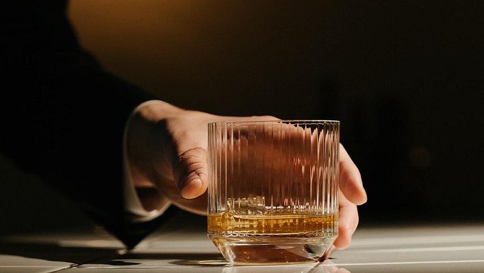 品飲威士忌(圖/ cottonbro @Pexels)