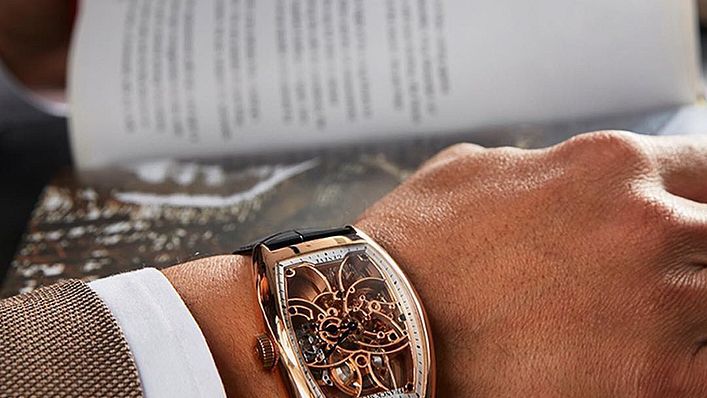 Cintrée Curvex™ Skeleton(圖/ IG @Franck Muller Geneve)