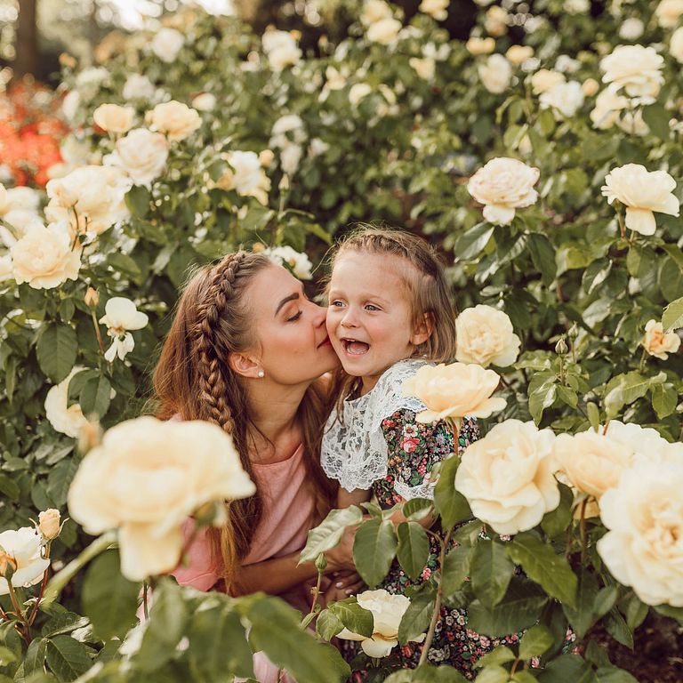 面對孩子,更要維持優雅(圖/ 取自於unsplash @lianamikah)