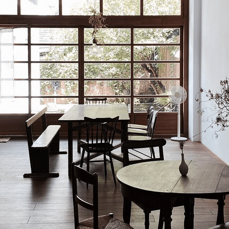 嘉義近年開幕不少咖啡廳(圖/取自霜空臉書)