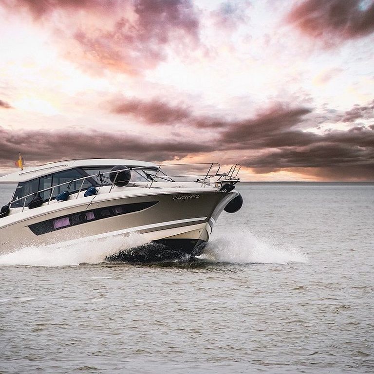 台灣正是四面環海的海島國家,十分適合遊艇遊憩(圖/dendoktoor @Pixabay)