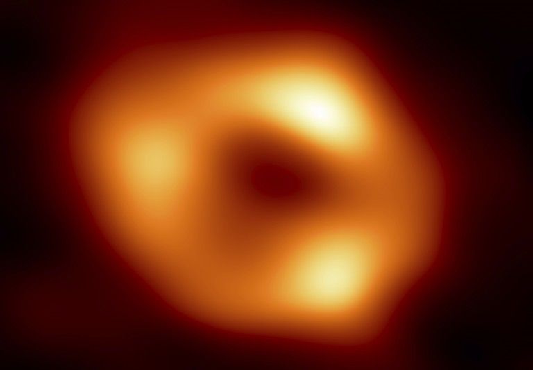 人類第二次見到黑洞的真面目,這次在銀河系的中央(圖/AP)