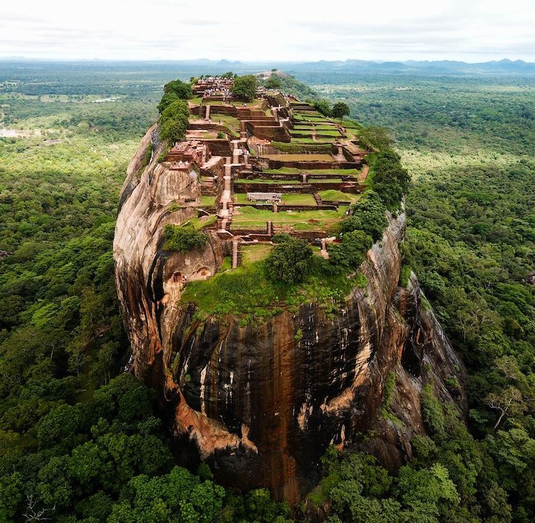 斯里蘭卡經濟大崩壞 以及其他國際大事(圖/DylanShaw @Unsplash)