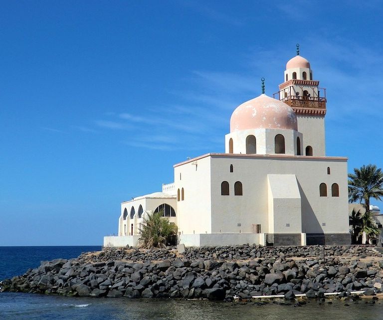 中國改用人民幣買石油、頂尖拍賣行湧入年輕買家,以及其他一週商業大事(圖/AnonymousTraveller@pixabay)