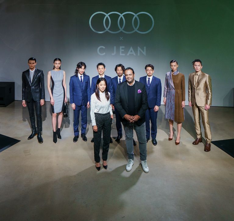 C JEAN運用永續材質與細膩剪裁的時裝,呼應Audi TT RS Coupé與Audi e-tron GT的車款設計,並由「世界秩序WORLD ORDER」為舞台呈現畫龍點睛。.jpg