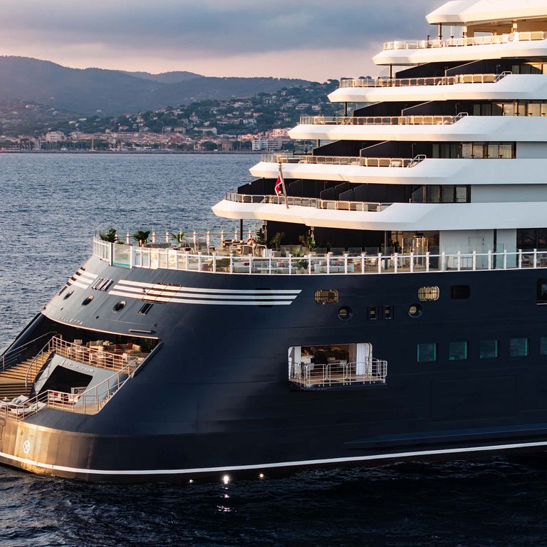 海上麗池卡登封面